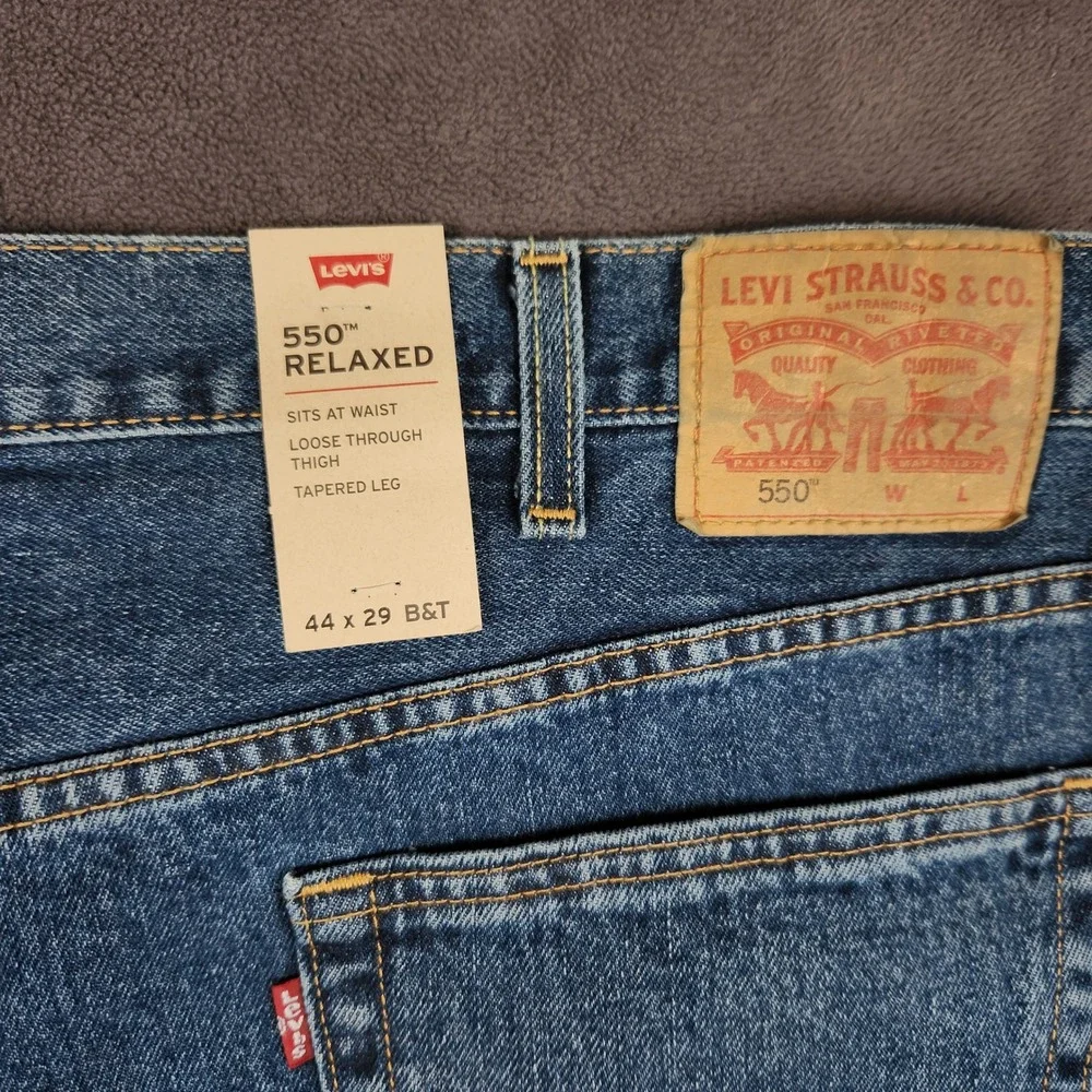Levis 550 Jeans Mens 44x29 Blue Dark Stonewash Relaxed Fit Tapered Leg Denim NEW